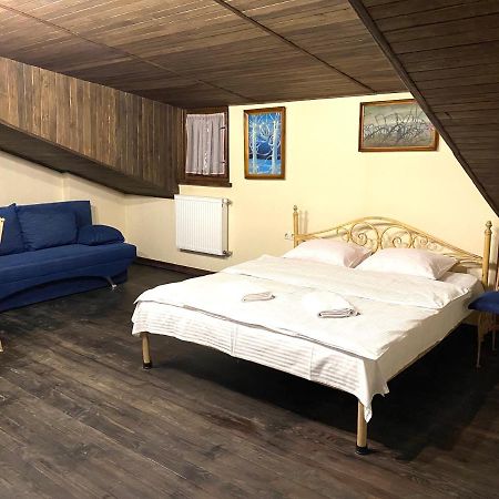 Квартира В Центрі На Вулиці Лесі Українки 19 Lviv Exteriör bild