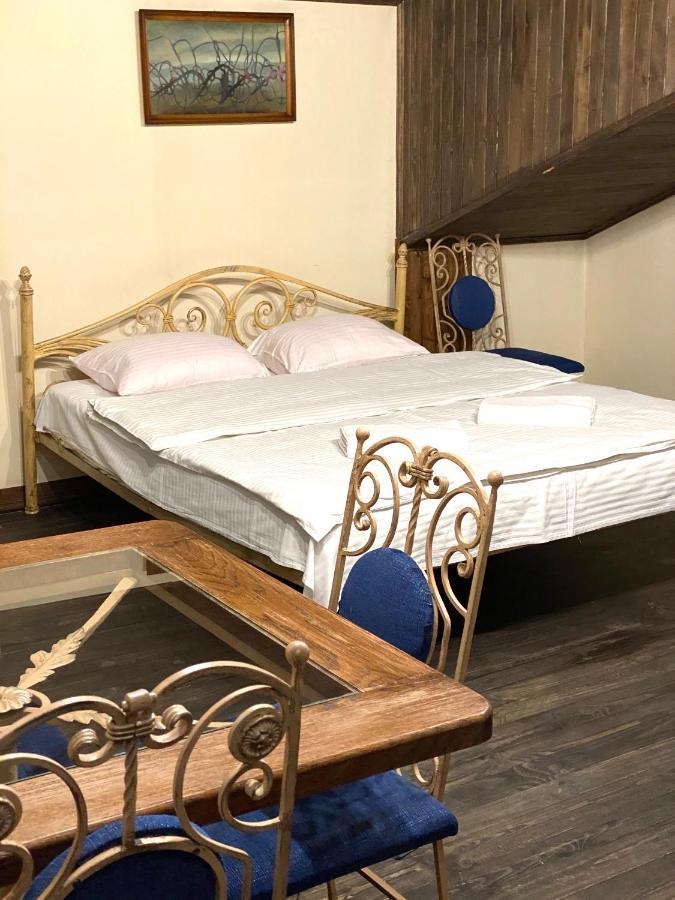 Квартира В Центрі На Вулиці Лесі Українки 19 Lviv Exteriör bild