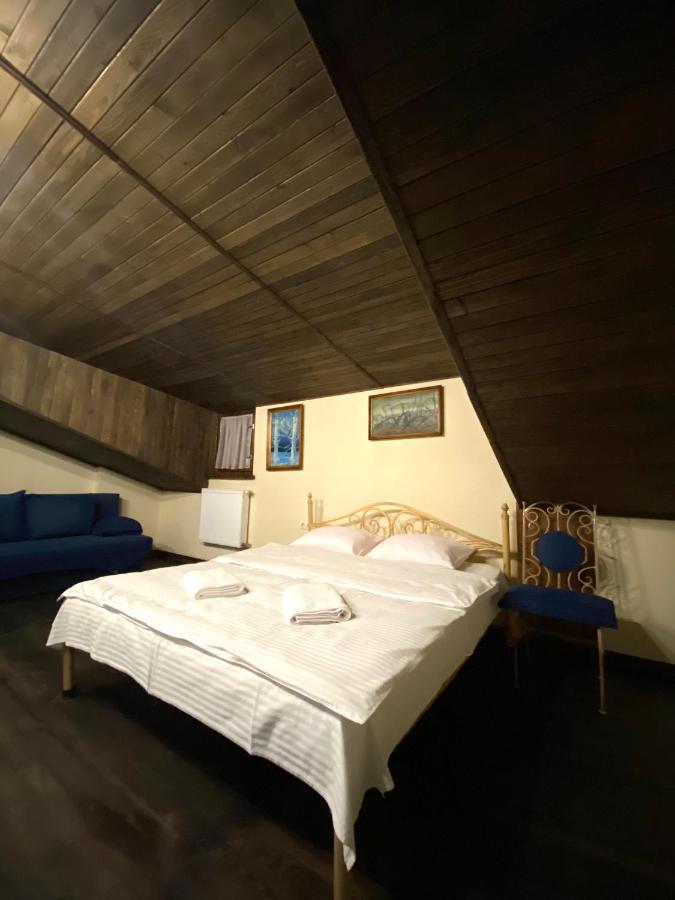 Квартира В Центрі На Вулиці Лесі Українки 19 Lviv Exteriör bild