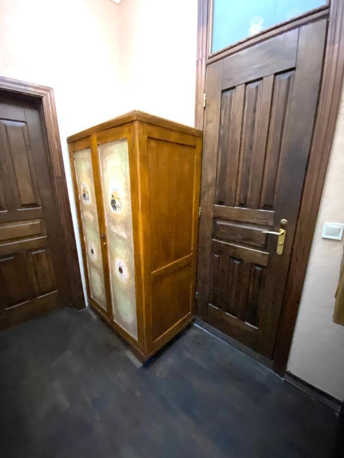 Квартира В Центрі На Вулиці Лесі Українки 19 Lviv Exteriör bild